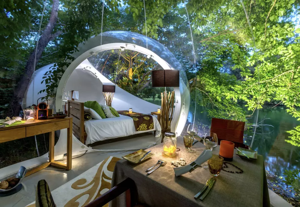 inflated bubble tent